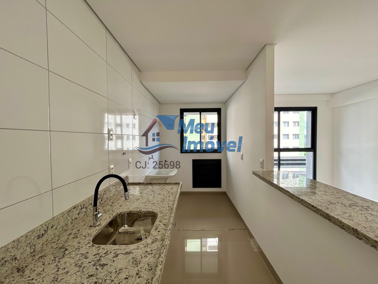 Apartamento à venda com 2 quartos, 54m² - Foto 2