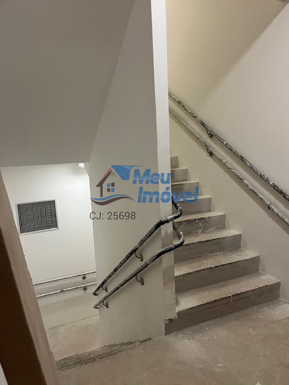 Apartamento à venda com 2 quartos, 62m² - Foto 10