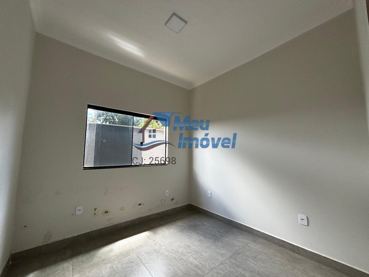 Casa à venda com 3 quartos, 90m² - Foto 4