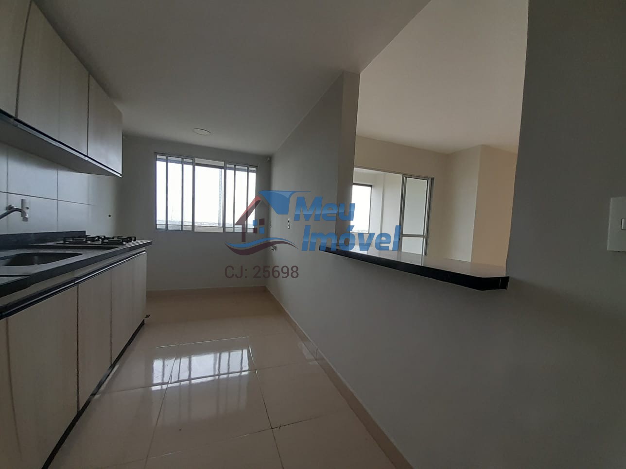 Apartamento à venda com 3 quartos, 95m² - Foto 9