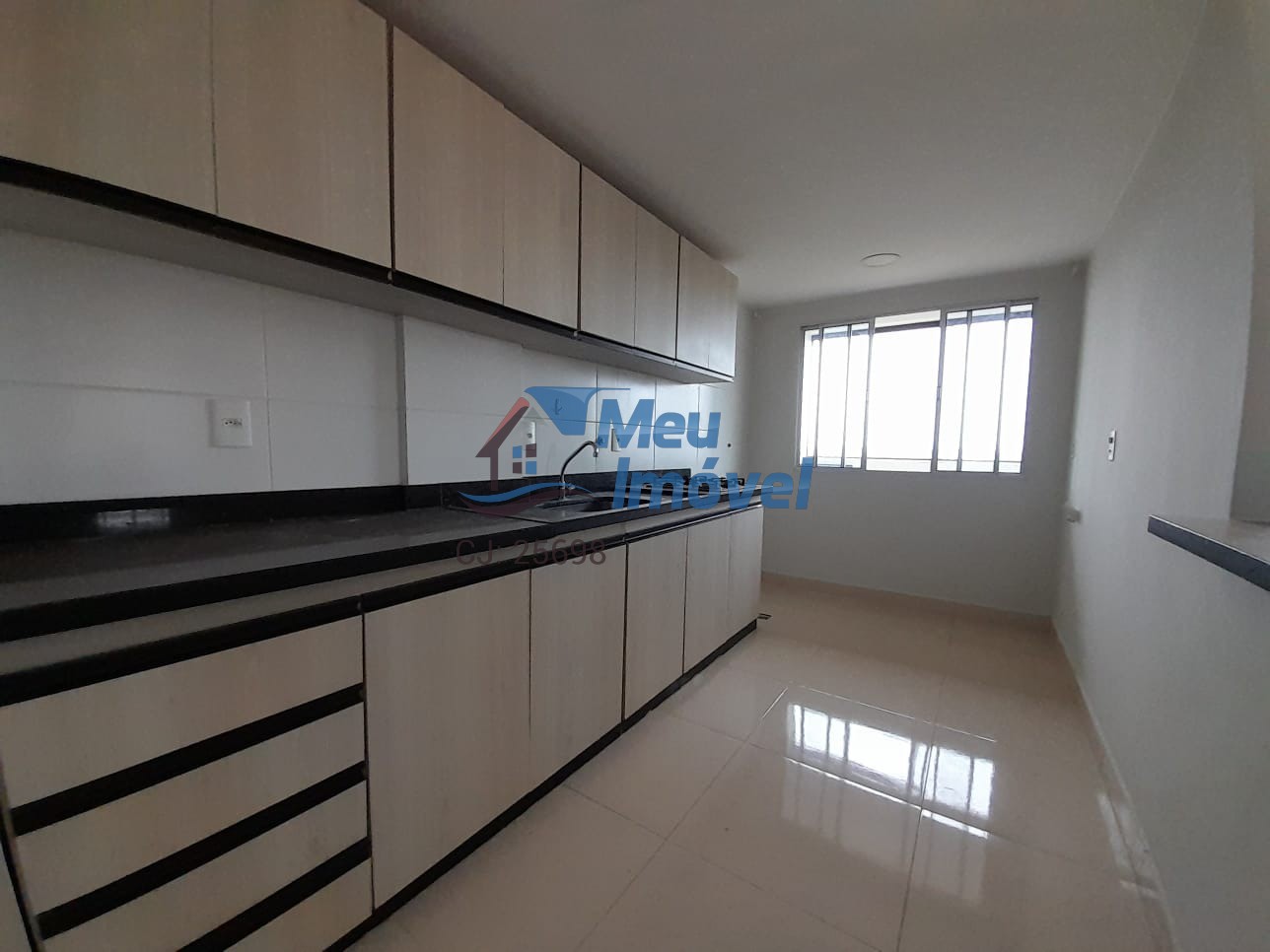 Apartamento à venda com 3 quartos, 95m² - Foto 11