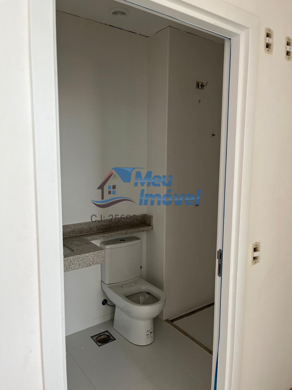 Apartamento à venda com 2 quartos, 62m² - Foto 11