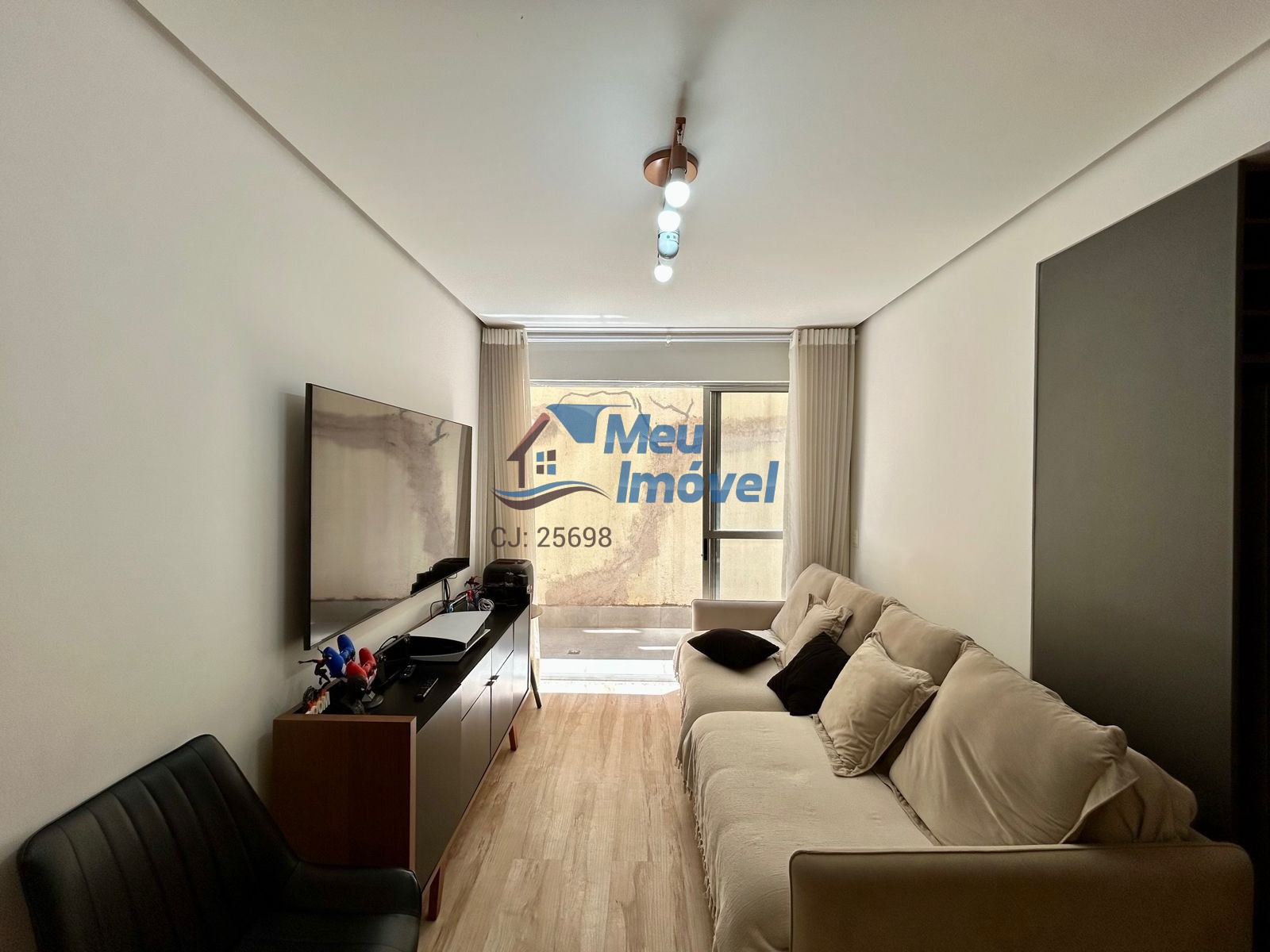 Apartamento à venda com 2 quartos, 78m² - Foto 1