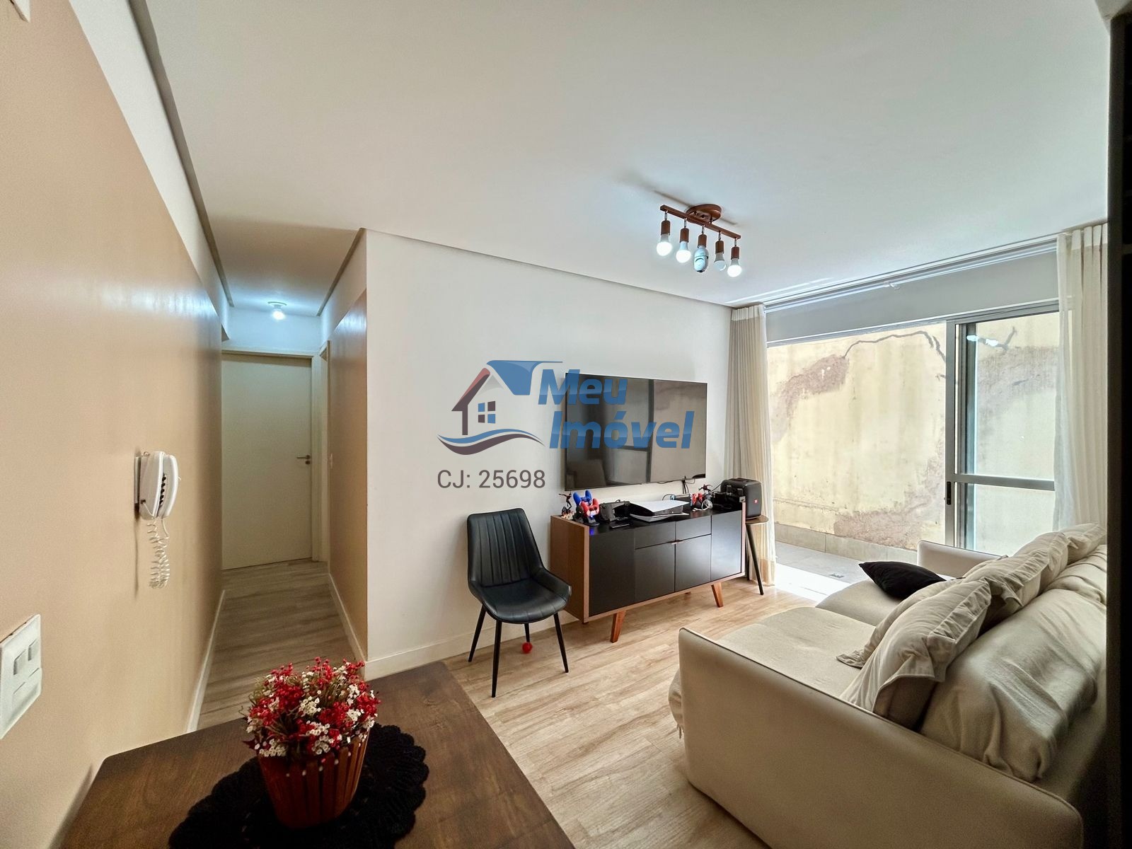 Apartamento à venda com 2 quartos, 78m² - Foto 3