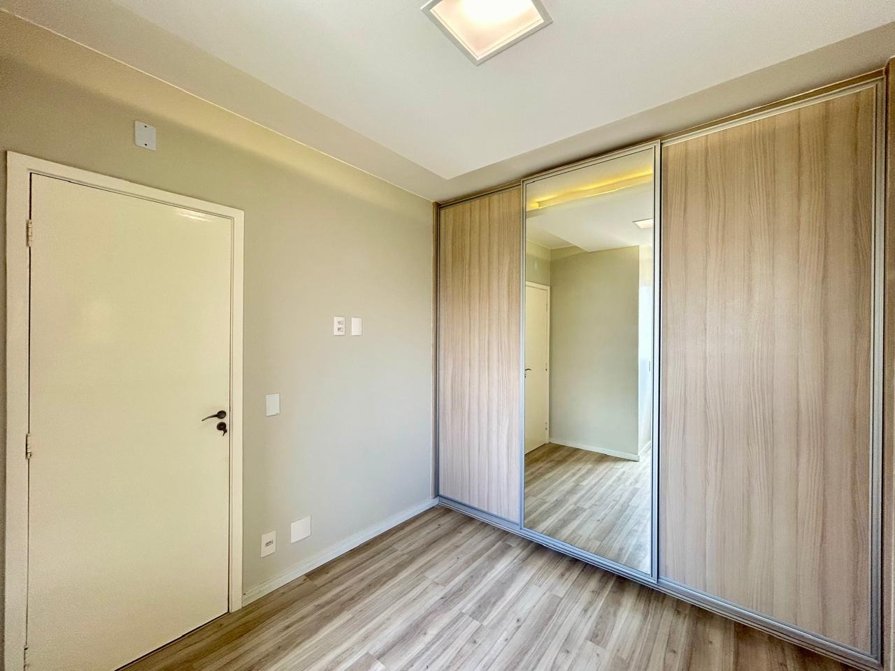 Apartamento à venda com 2 quartos, 32m² - Foto 13