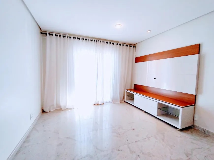 Apartamento à venda com 2 quartos, 57m² - Foto 4