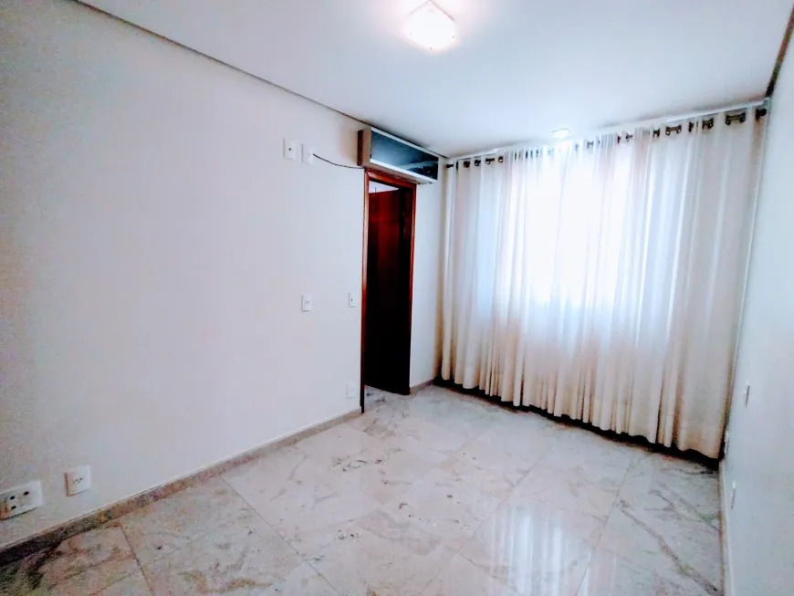 Apartamento à venda com 2 quartos, 57m² - Foto 11