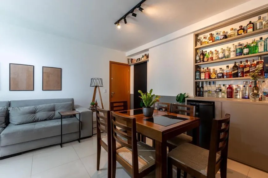 Apartamento à venda com 2 quartos, 62m² - Foto 3