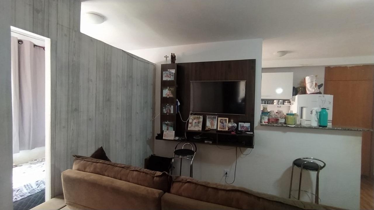 Apartamento à venda com 2 quartos, 45m² - Foto 2