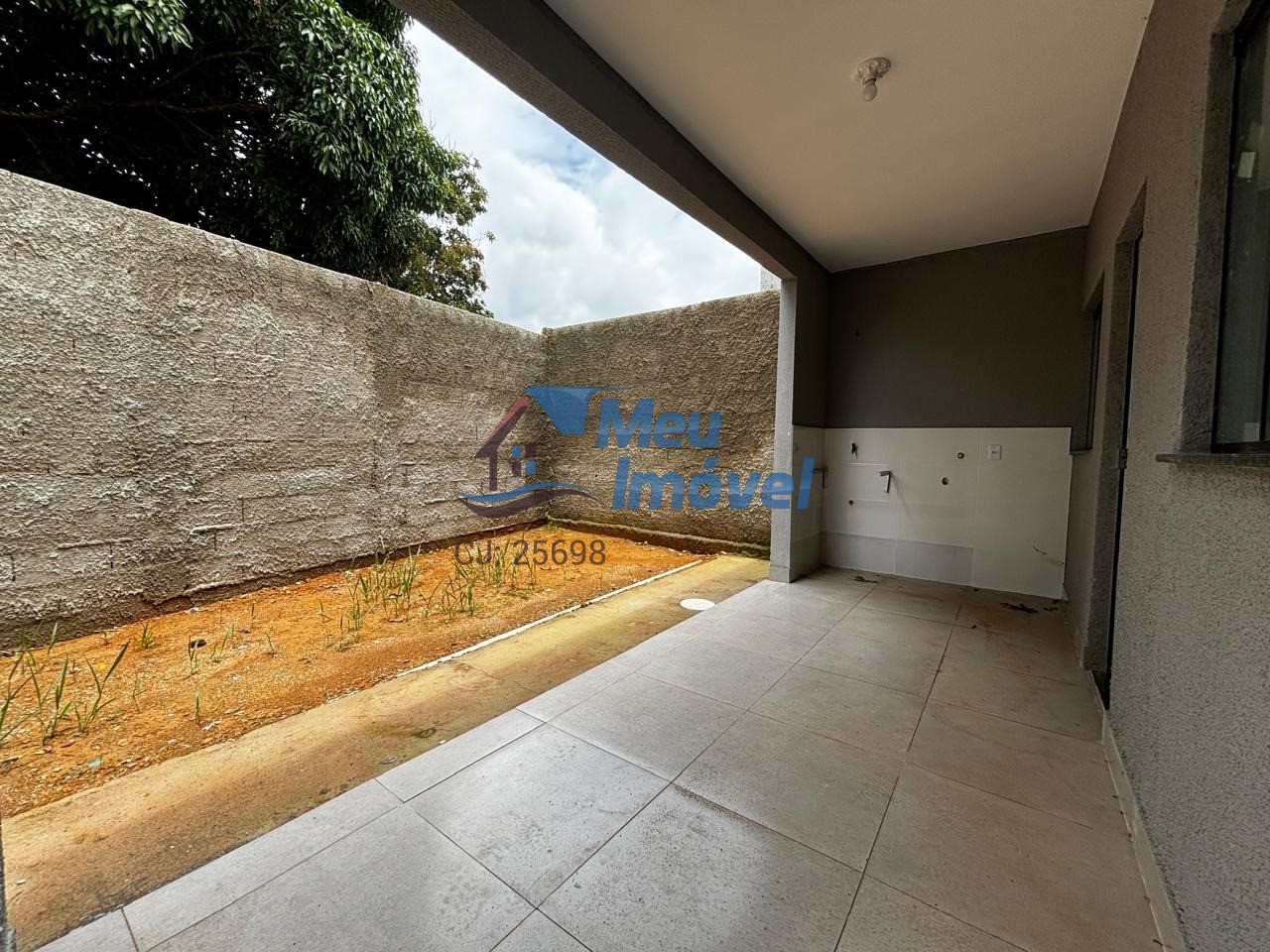 Casa à venda com 2 quartos, 70m² - Foto 16