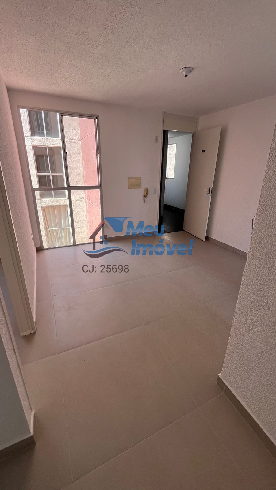 Apartamento à venda com 2 quartos, 45m² - Foto 1