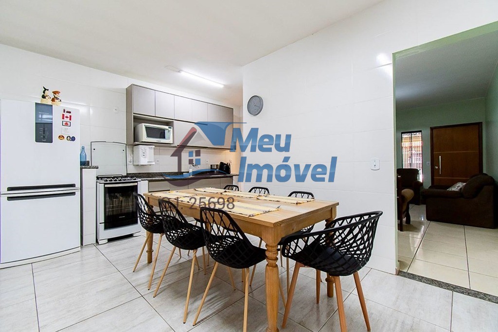 Casa à venda com 3 quartos, 160m² - Foto 3