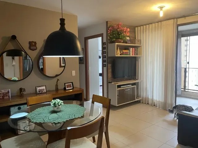 Apartamento à venda com 2 quartos, 62m² - Foto 2