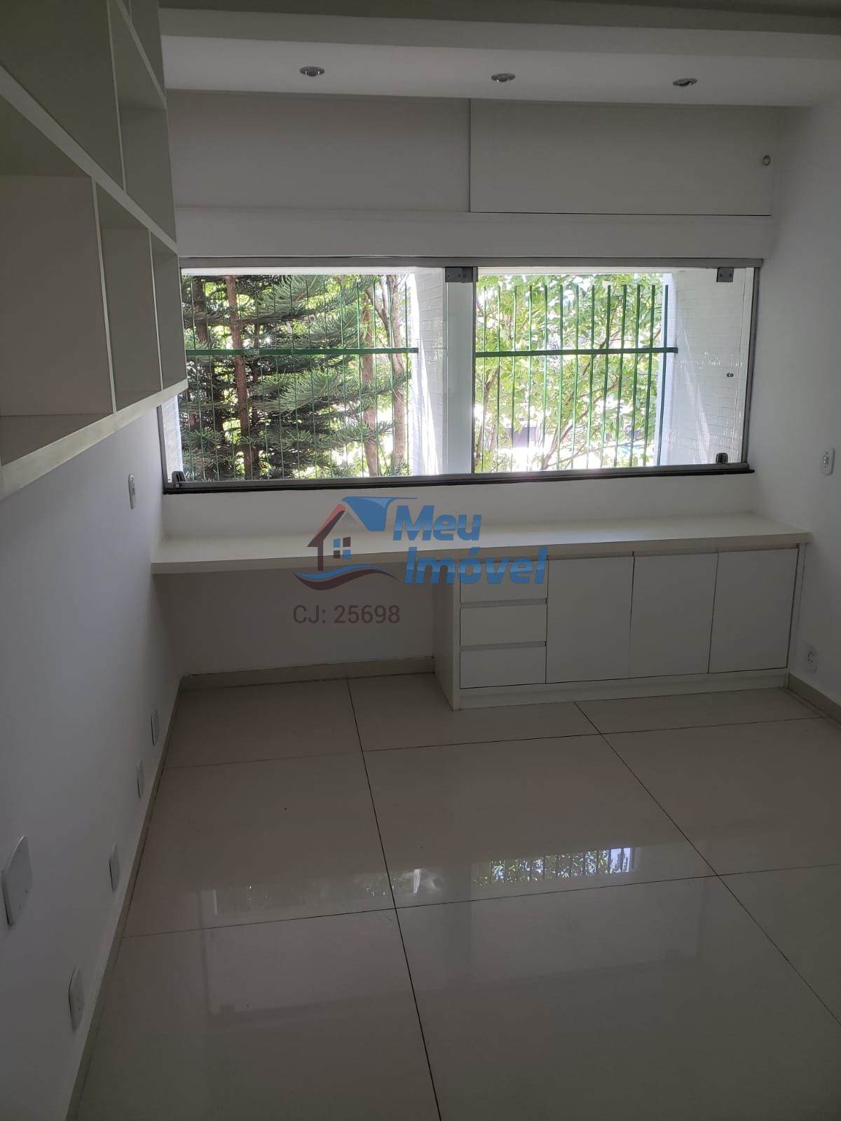 Apartamento à venda com 3 quartos, 141m² - Foto 9