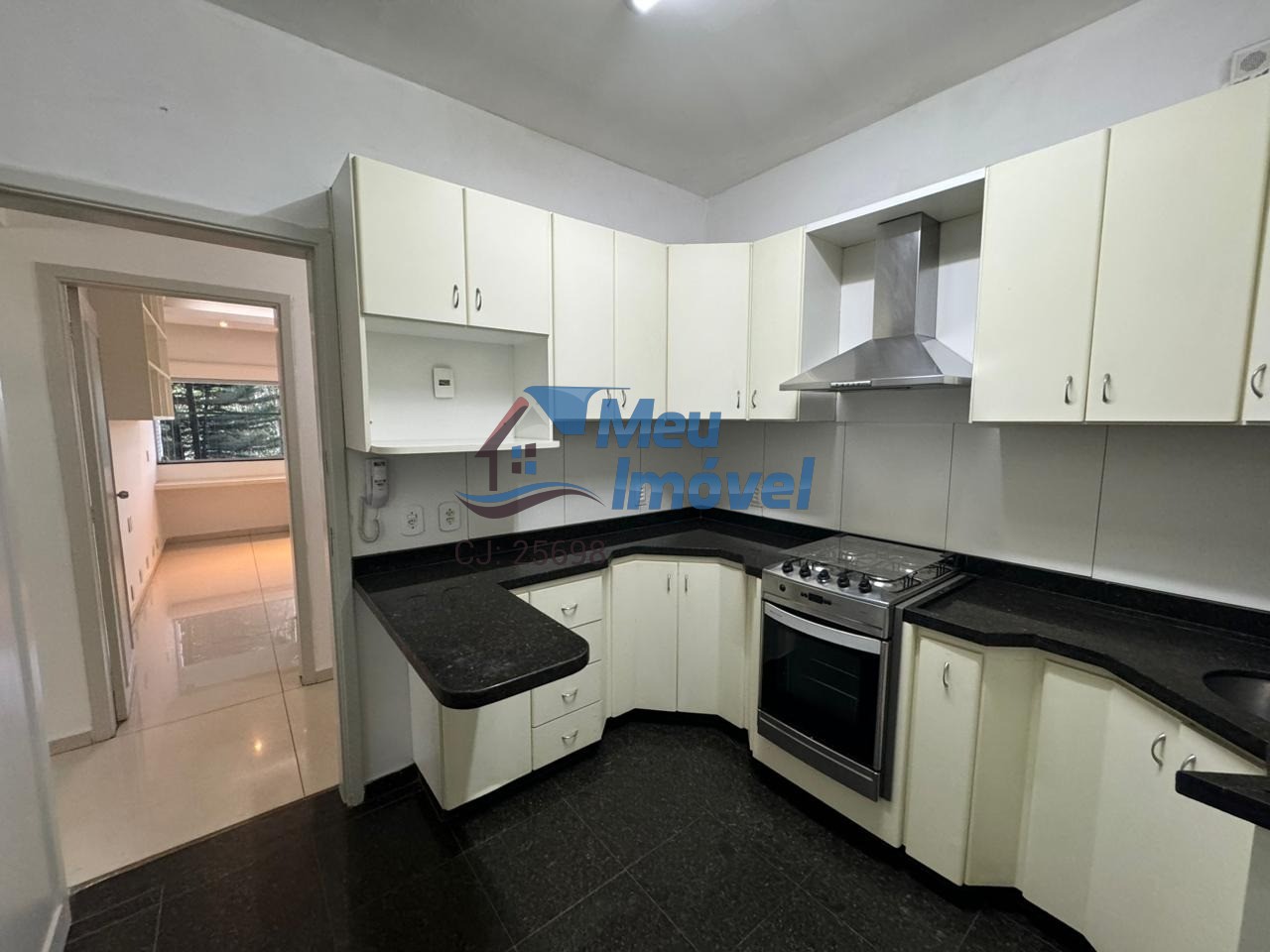 Apartamento à venda com 3 quartos, 141m² - Foto 31