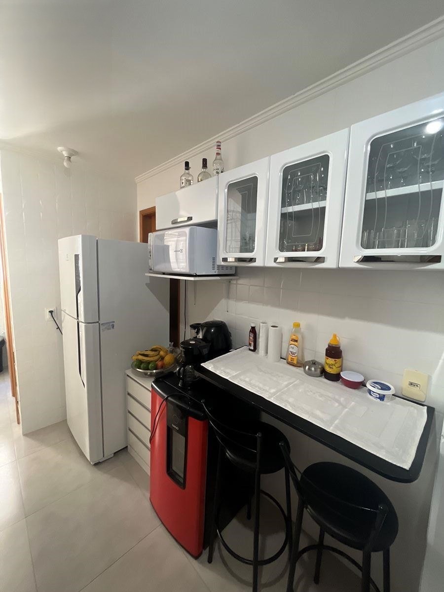 Apartamento à venda com 3 quartos, 84m² - Foto 7