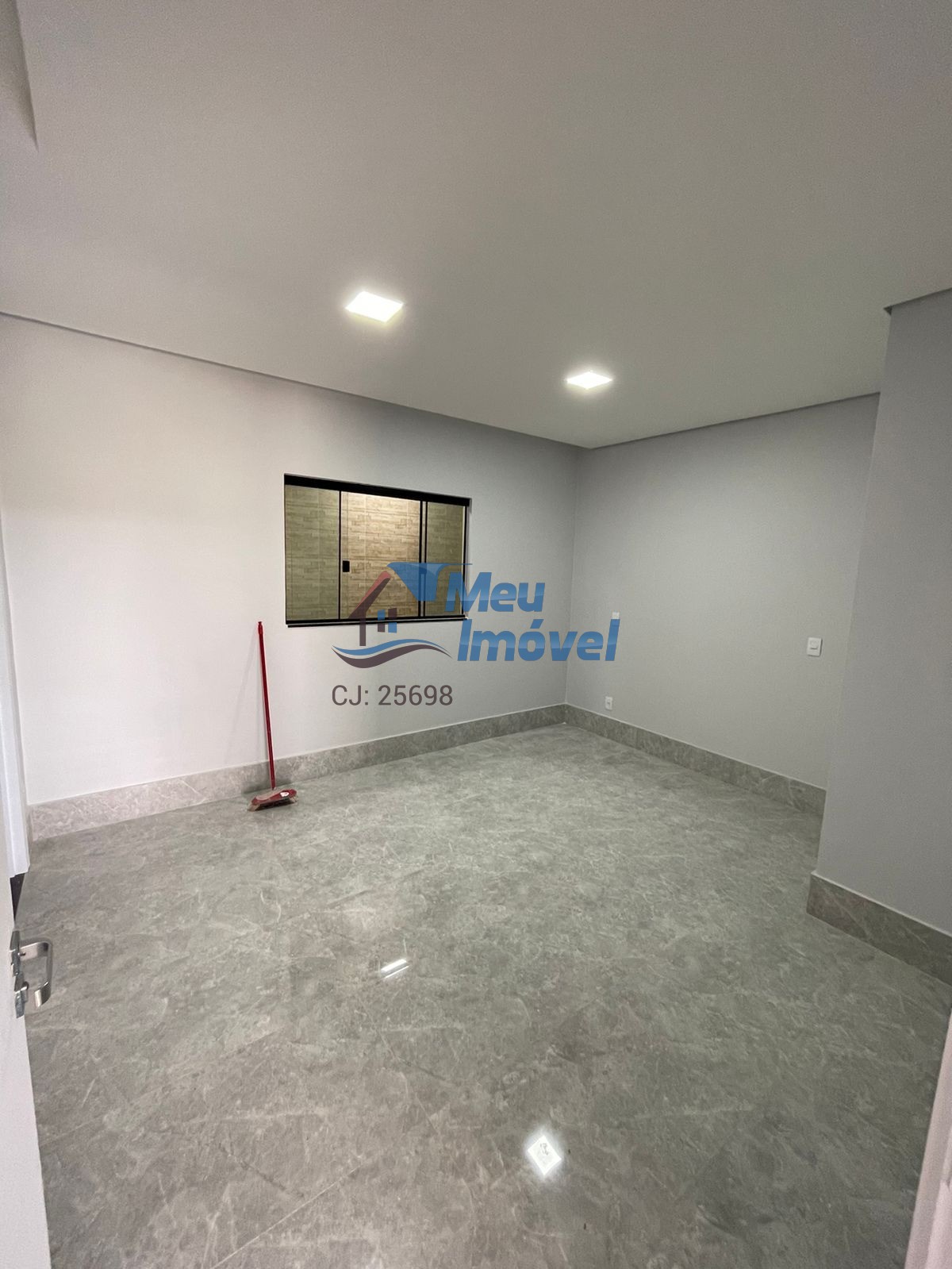 Casa à venda com 4 quartos, 260m² - Foto 17