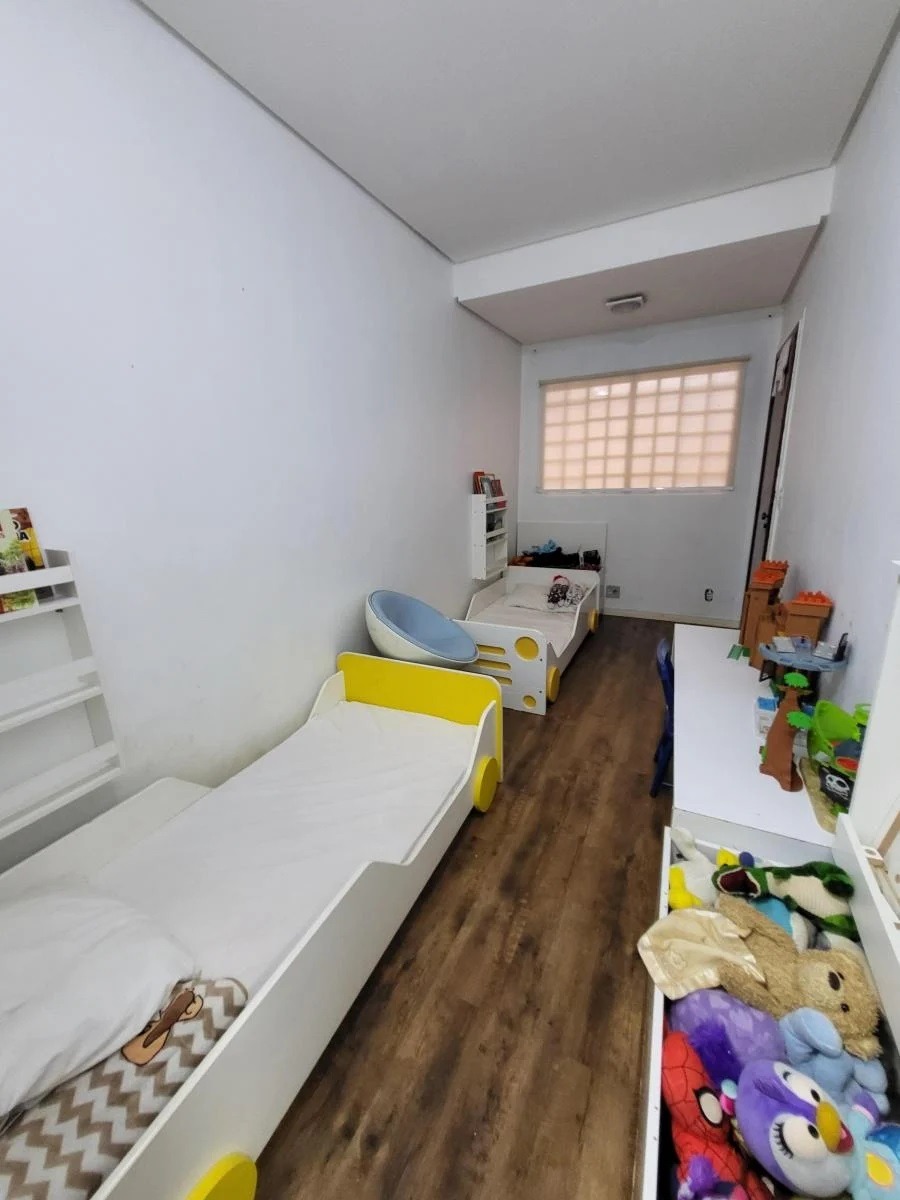 Casa à venda com 3 quartos, 350m² - Foto 18