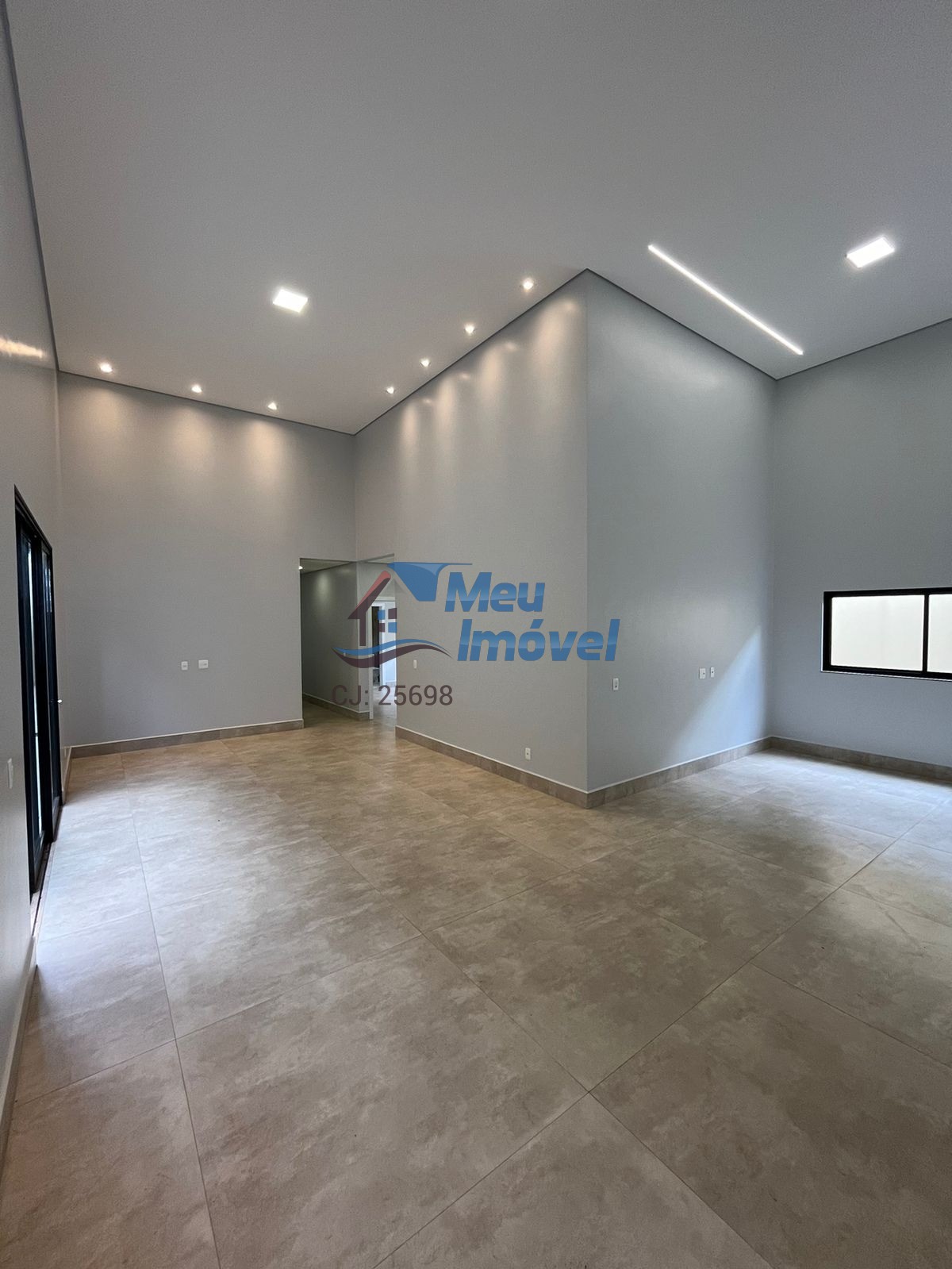 Casa à venda com 4 quartos, 300m² - Foto 6