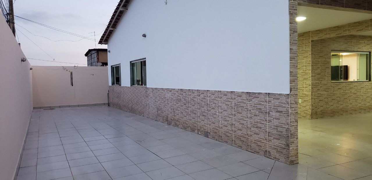 Casa à venda com 4 quartos, 249m² - Foto 4