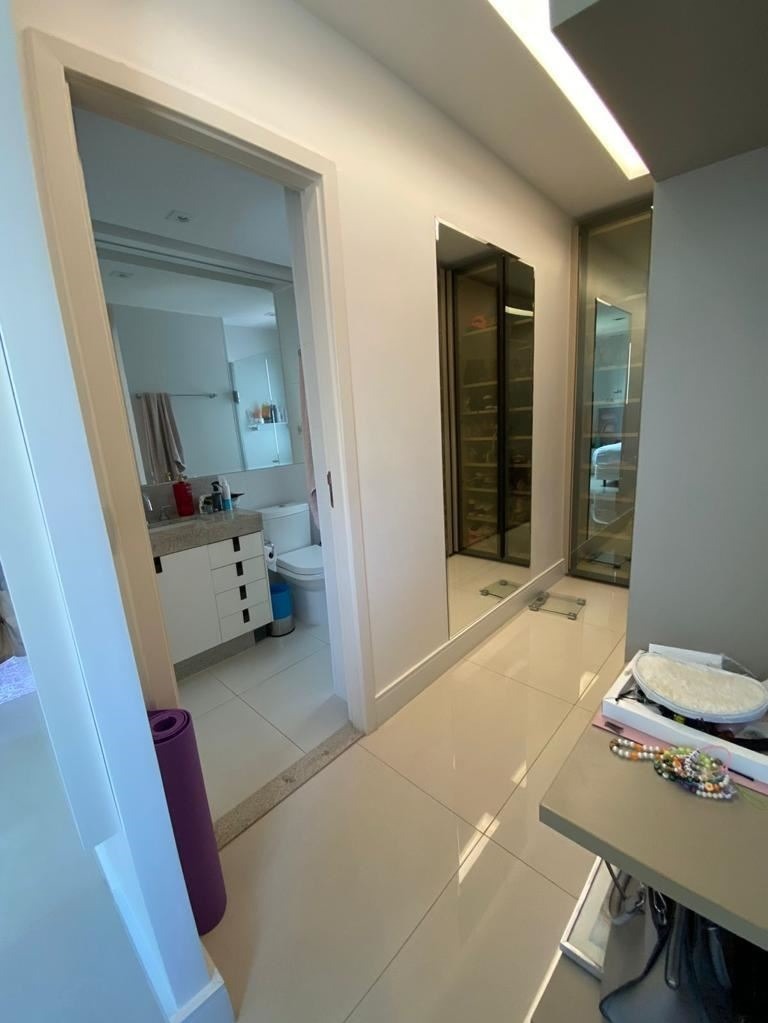 Apartamento à venda com 4 quartos, 229m² - Foto 13