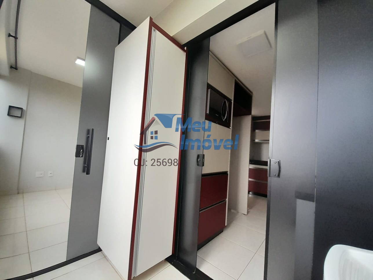 Apartamento à venda com 3 quartos, 95m² - Foto 18