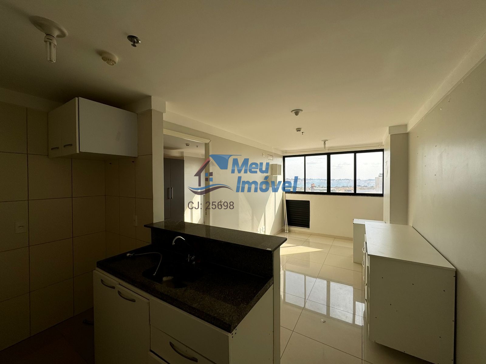 Apartamento à venda com 1 quarto, 32m² - Foto 2