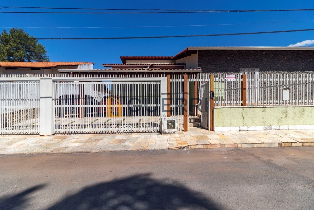 Casa à venda com 5 quartos, 500m² - Foto 4