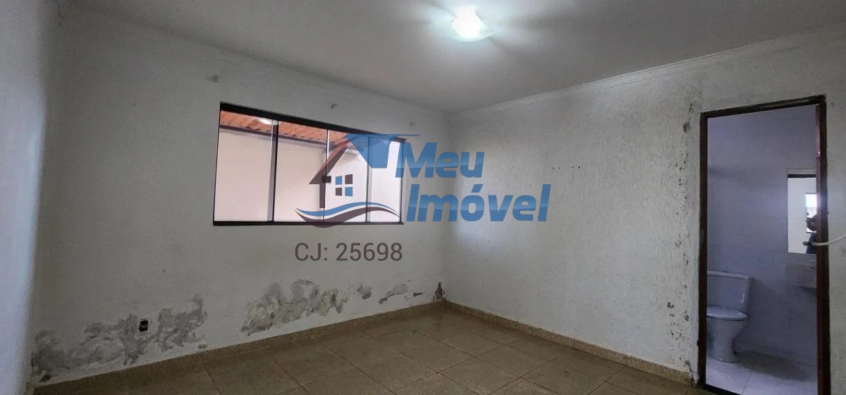 Casa à venda com 3 quartos, 120m² - Foto 2