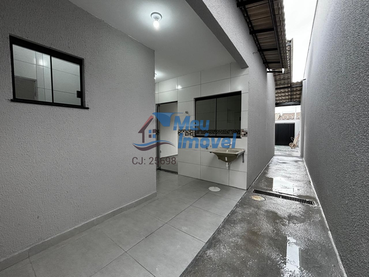 Casa à venda com 2 quartos, 70m² - Foto 14