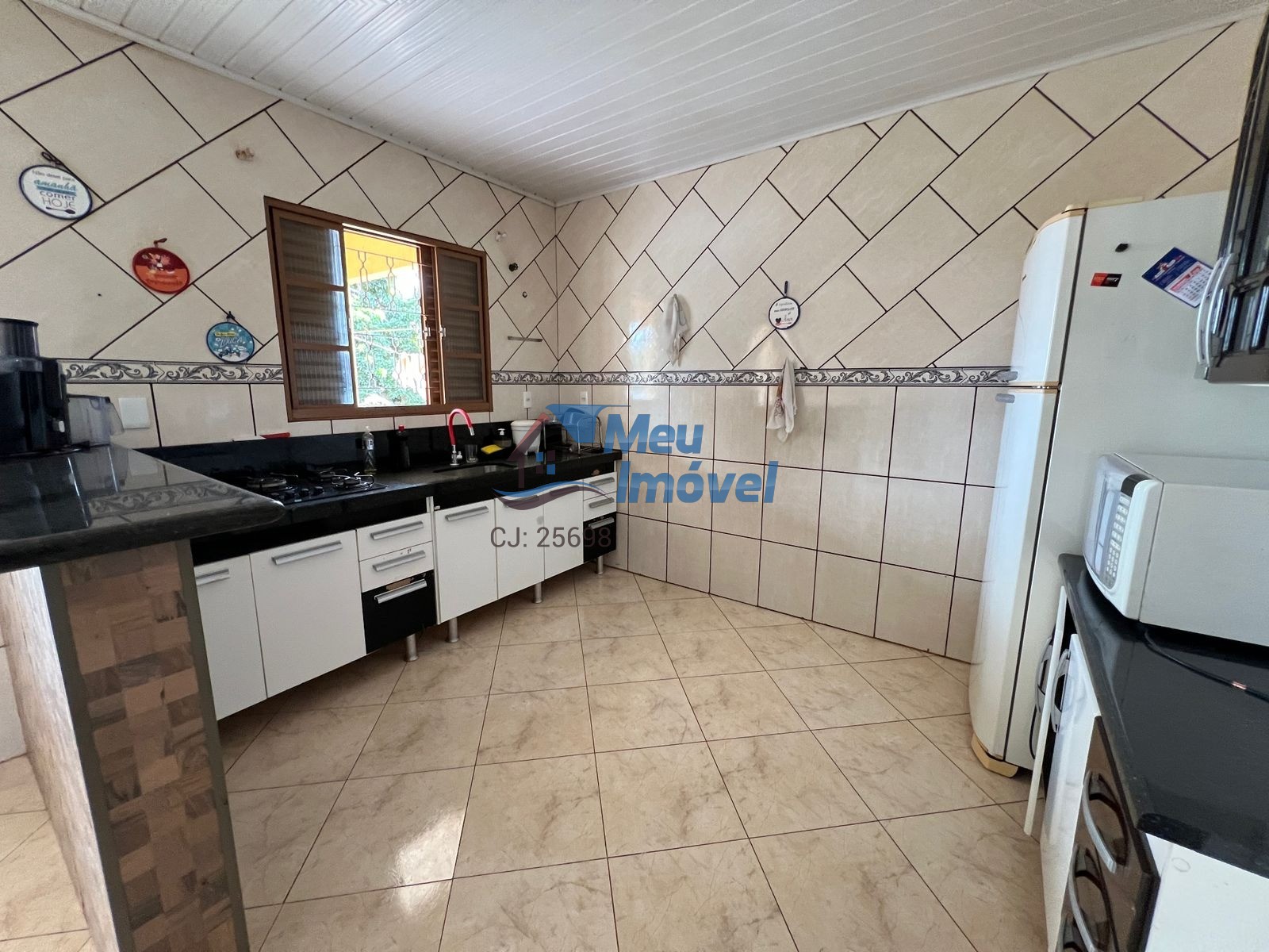 Casa à venda e aluguel com 3 quartos, 800m² - Foto 14