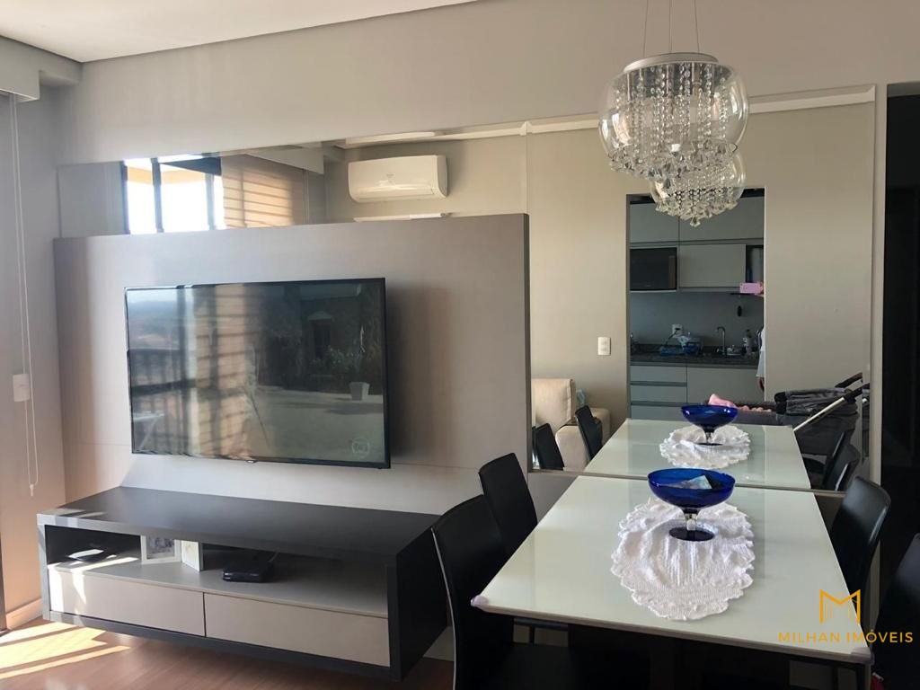 Apartamento à venda com 2 quartos, 69m² - Foto 1