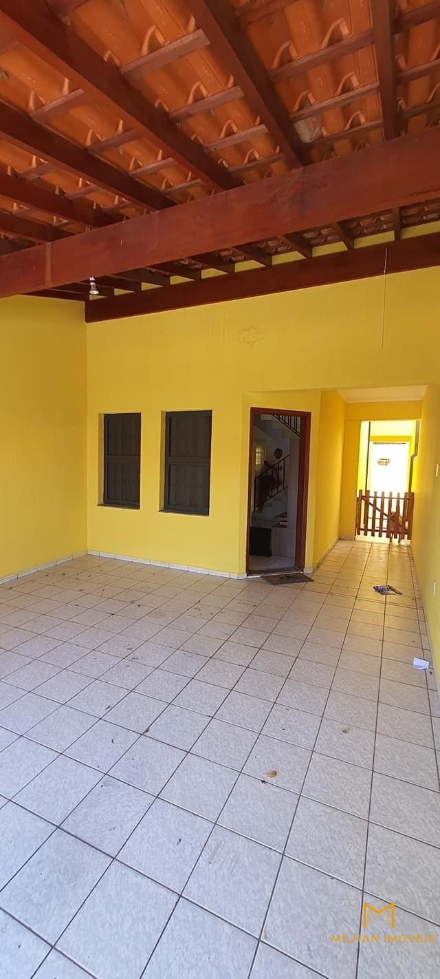 Casa à venda com 3 quartos - Foto 1