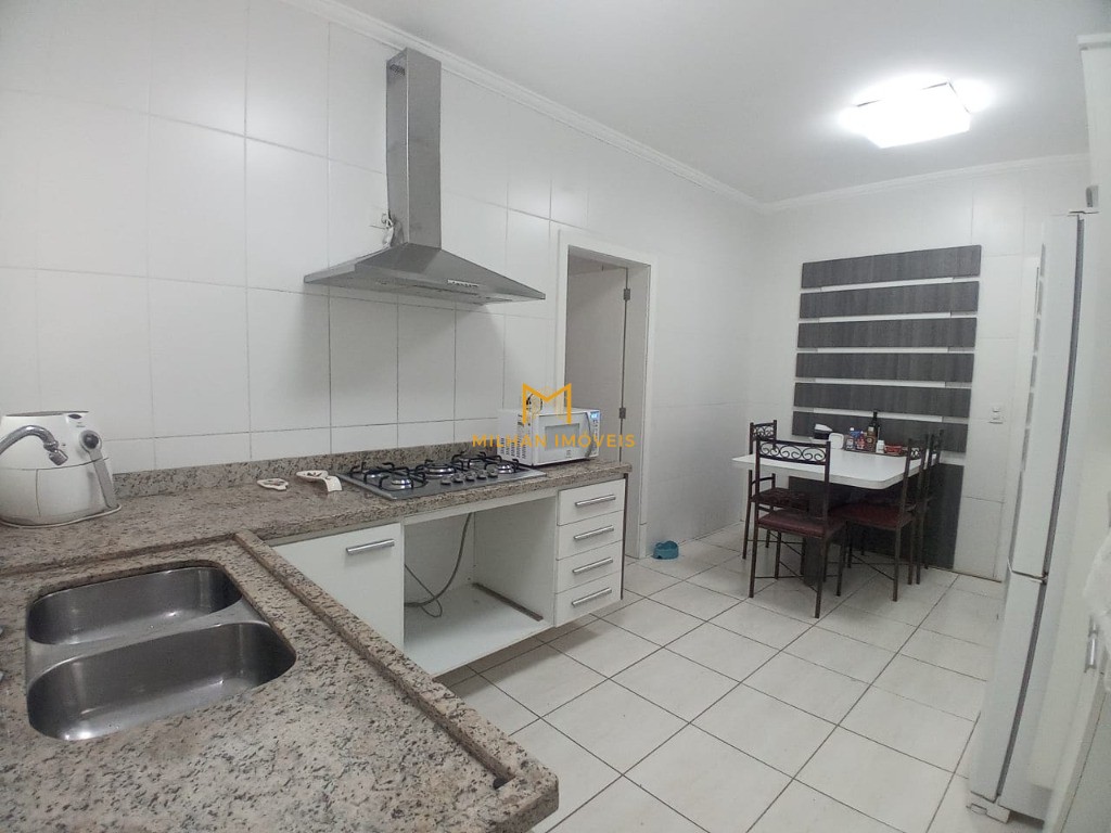 Apartamento à venda com 4 quartos, 188m² - Foto 19