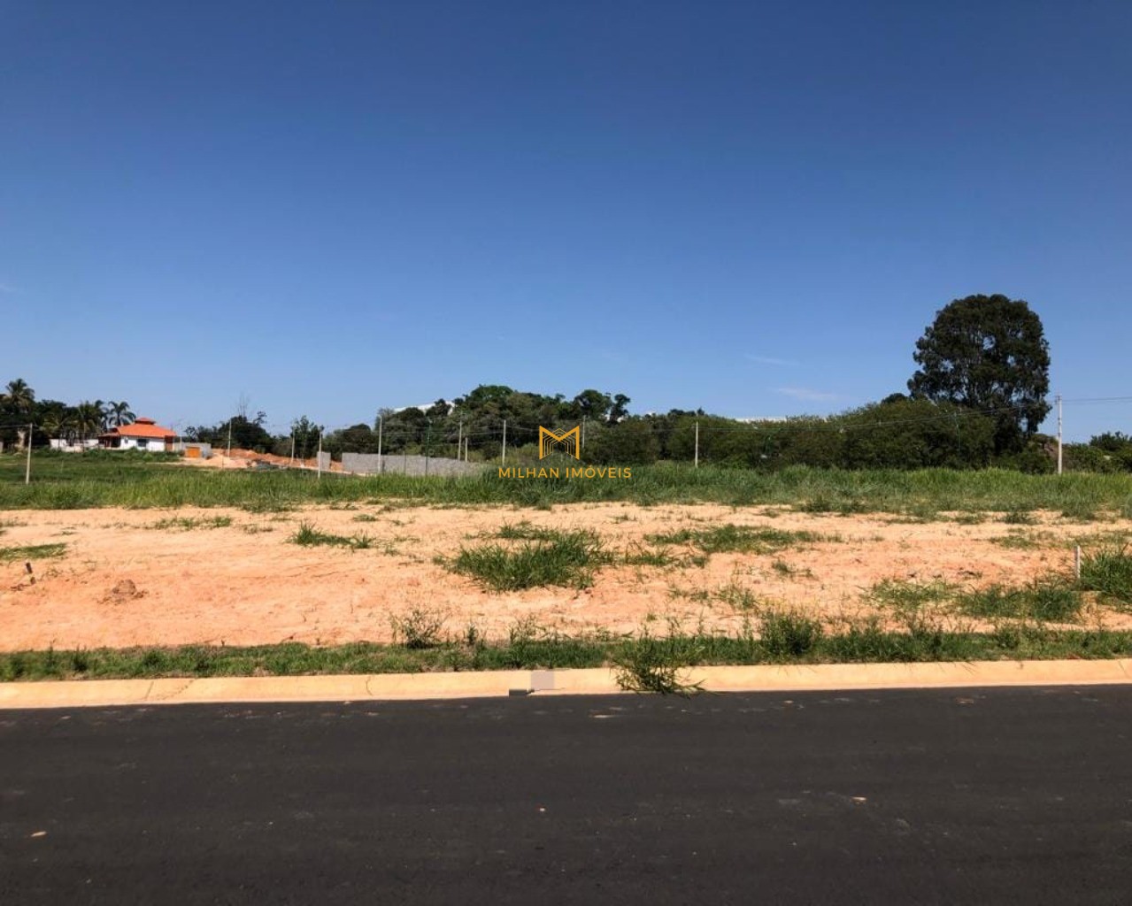 Terreno à venda, 300m² - Foto 1