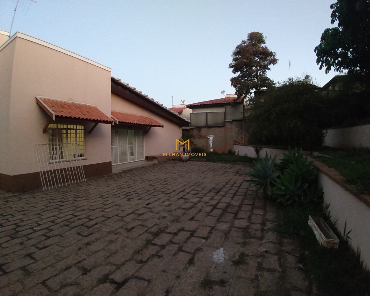 Casa à venda e aluguel com 6 quartos - Foto 44