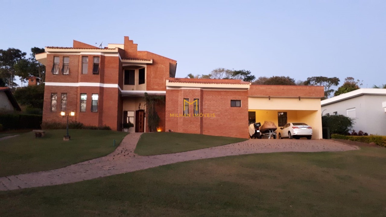 Casa de Condomínio à venda com 4 quartos, 450m² - Foto 1