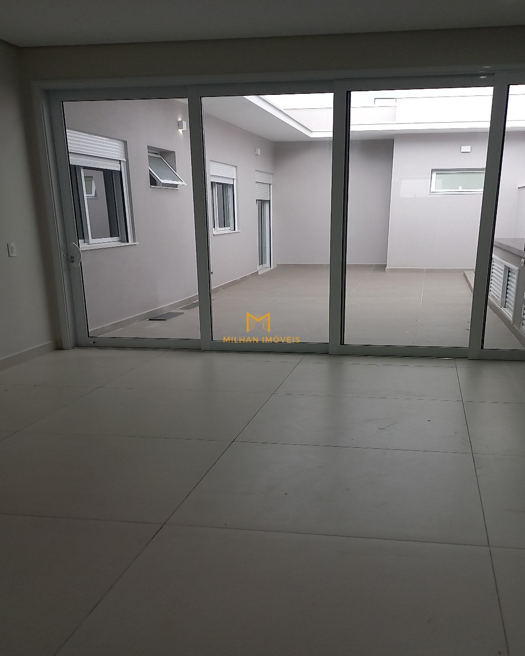 Casa à venda com 3 quartos, 145m² - Foto 8