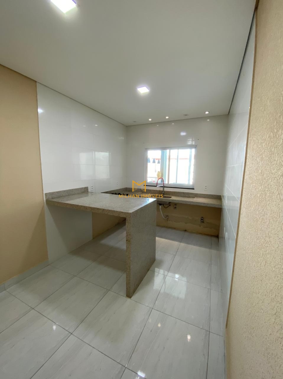 Casa à venda com 2 quartos, 150m² - Foto 5