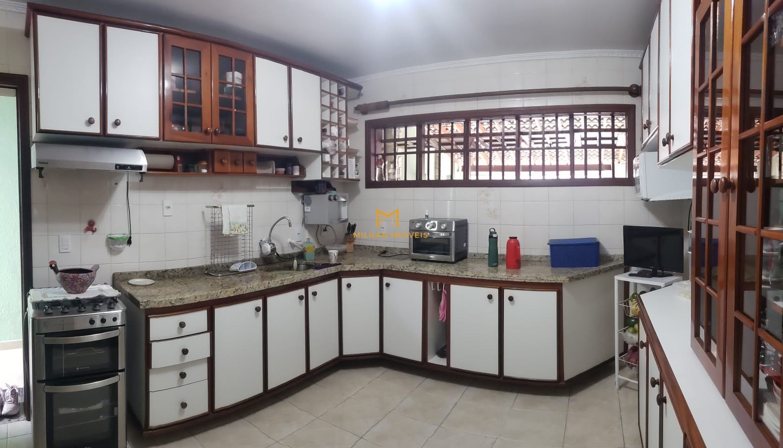 Casa à venda com 3 quartos, 213m² - Foto 4