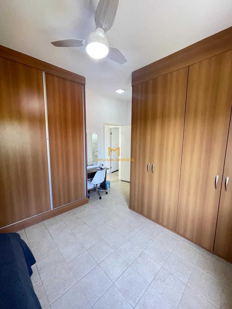 Chácara à venda com 5 quartos, 1000m² - Foto 10