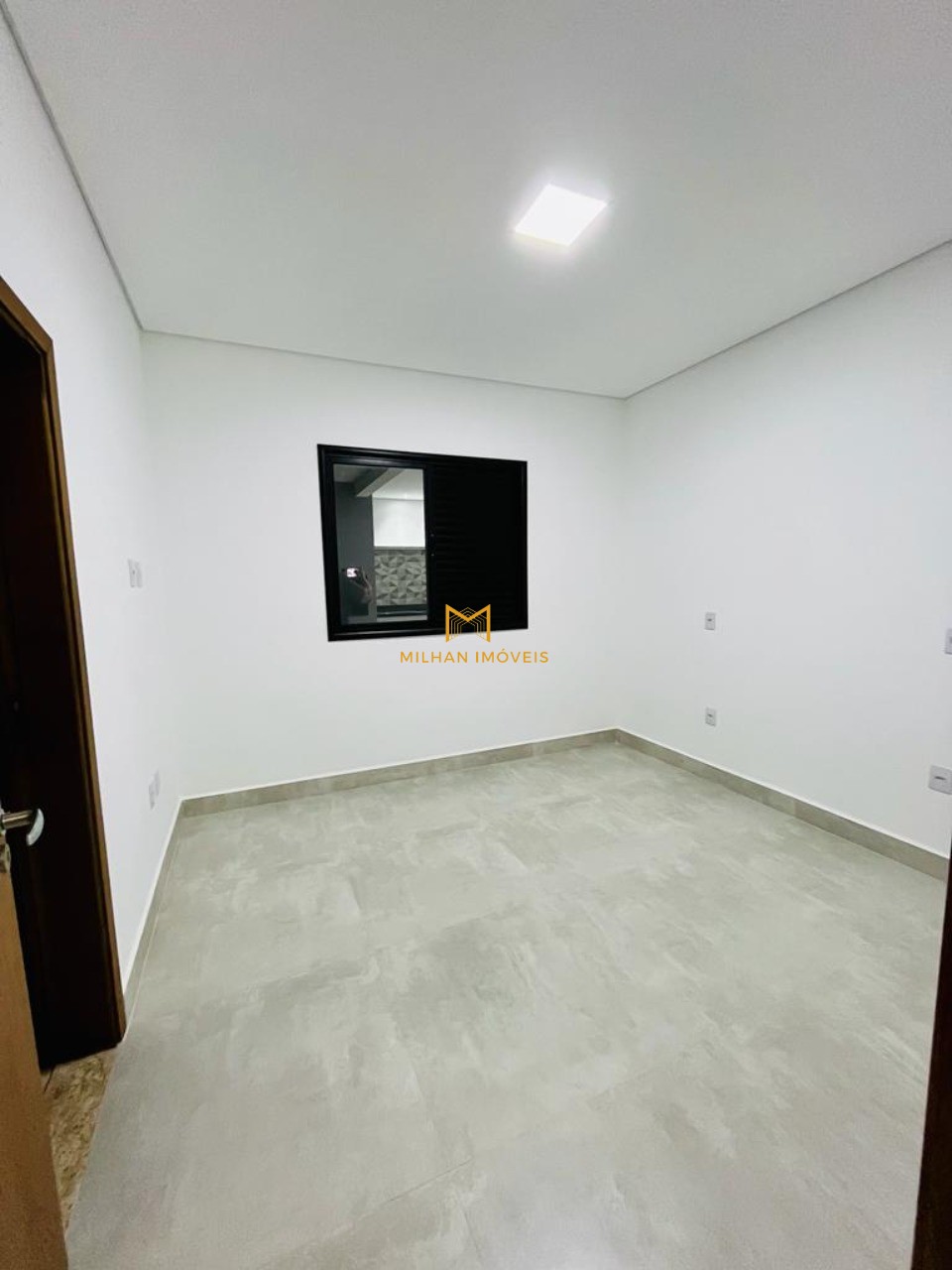 Casa de Condomínio à venda com 3 quartos, 100m² - Foto 2