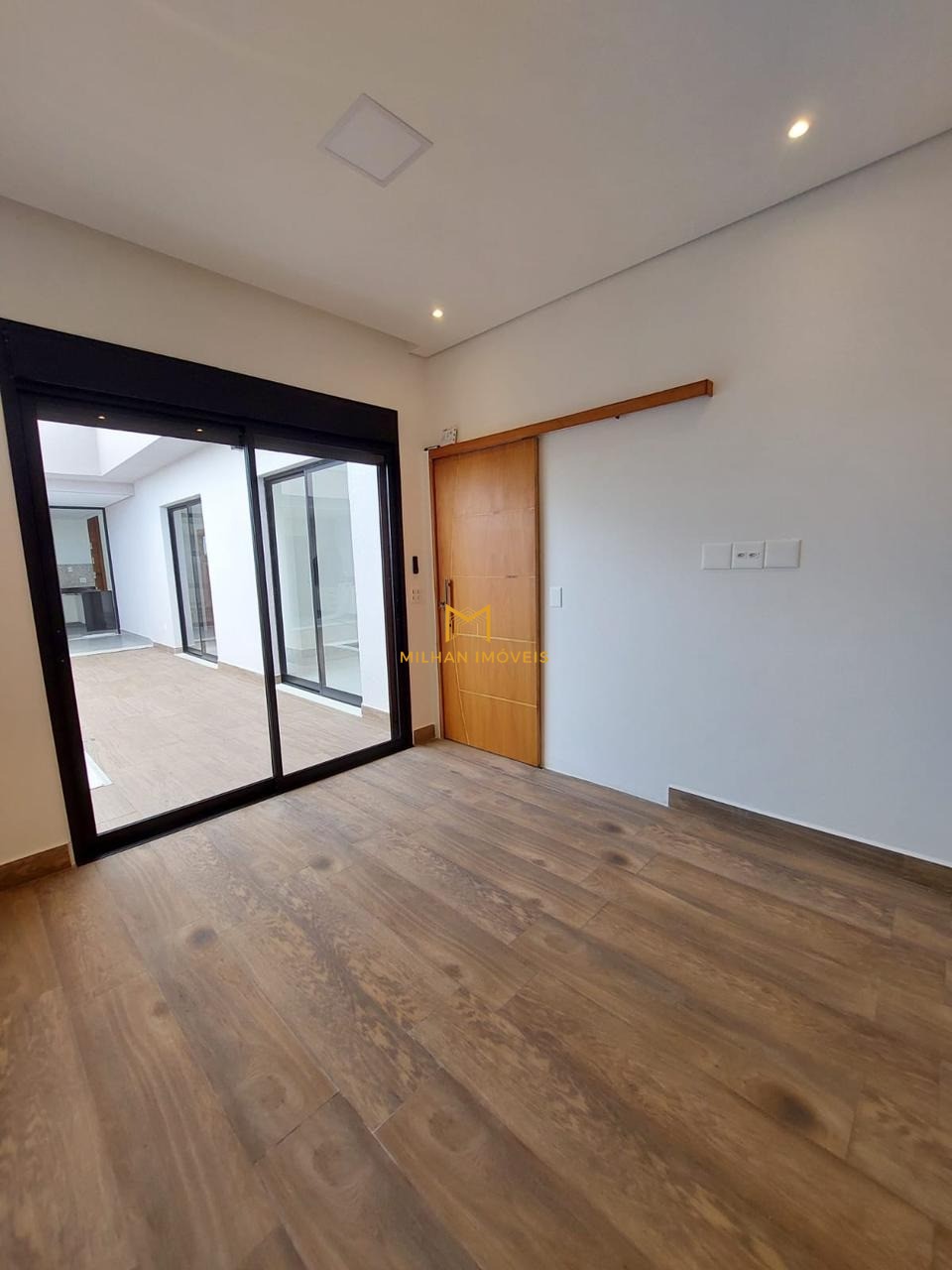 Casa de Condomínio à venda com 3 quartos, 112m² - Foto 1