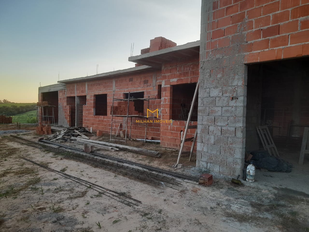 Chácara à venda com 2 quartos, 1000m² - Foto 7