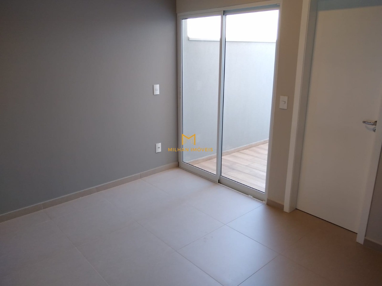 Casa de Condomínio para alugar com 3 quartos, 188m² - Foto 3