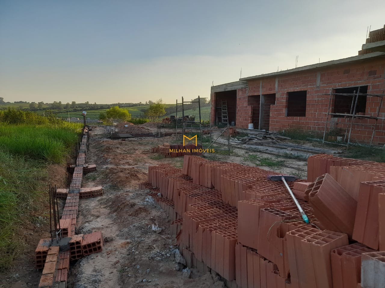 Chácara à venda com 2 quartos, 1000m² - Foto 3