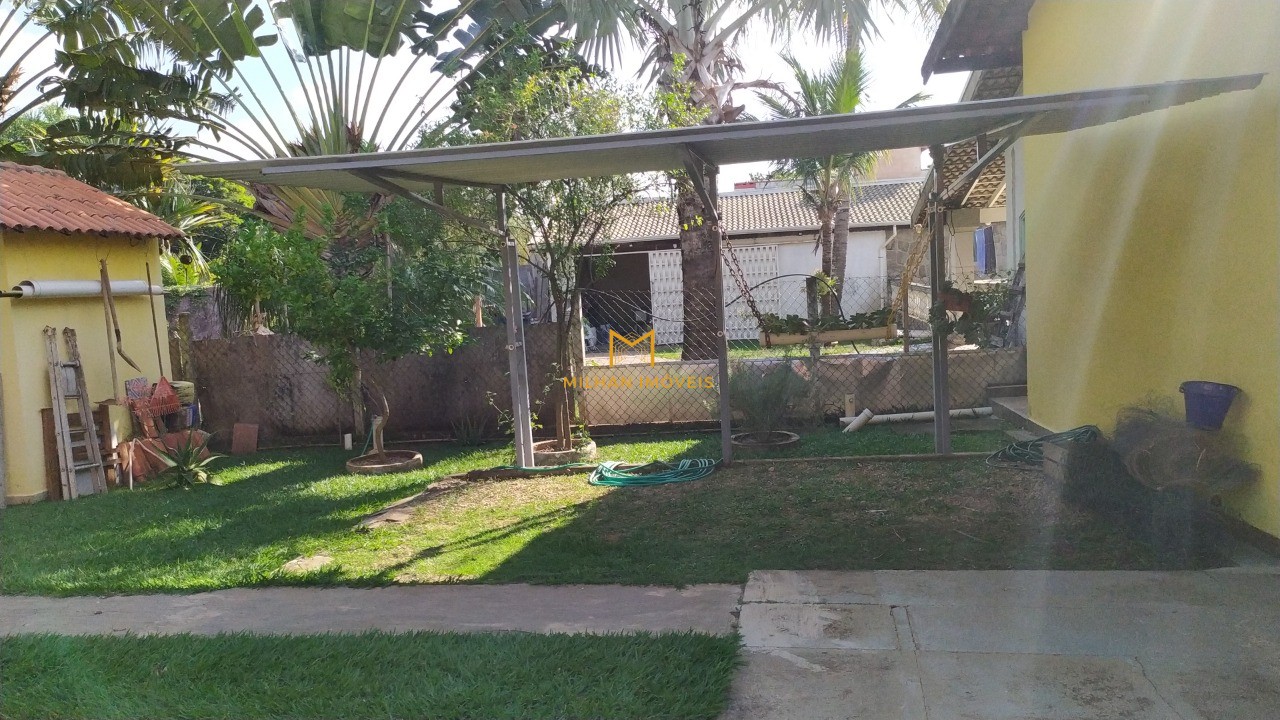 Chácara à venda com 2 quartos, 1000m² - Foto 15