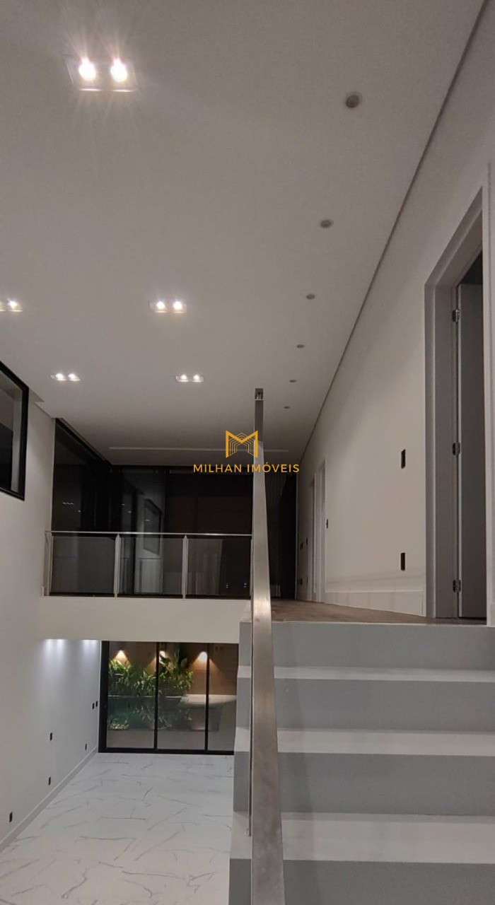 Casa de Condomínio à venda com 4 quartos, 307m² - Foto 3