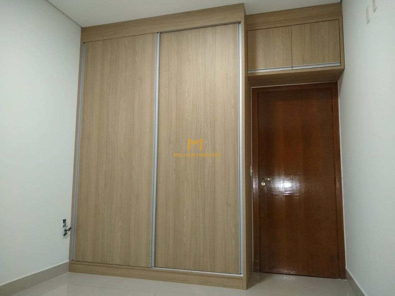 Casa à venda com 3 quartos, 200m² - Foto 4