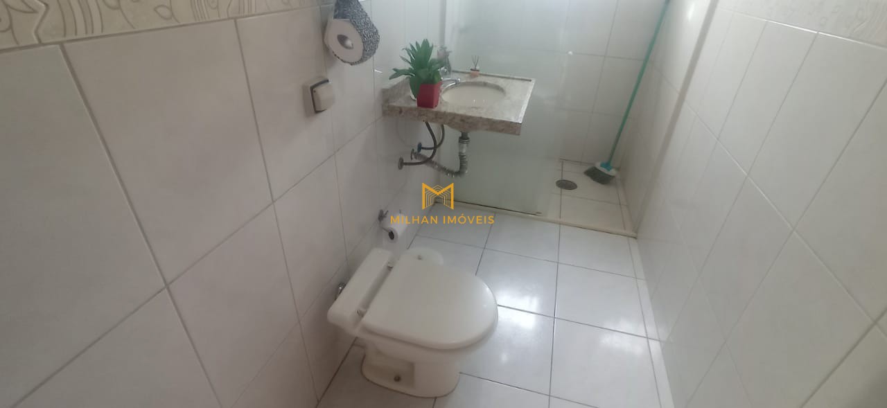 Casa à venda com 4 quartos, 300m² - Foto 12